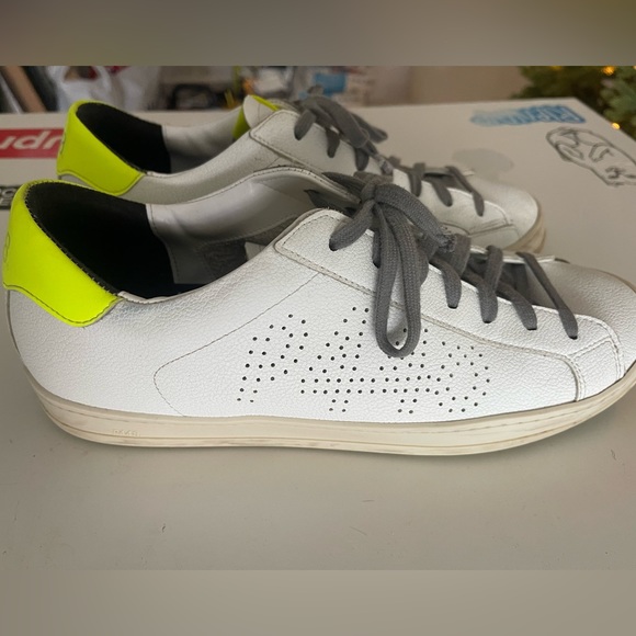 Men’s Golden Goose Size 43 Model P448 - Picture 3 of 5